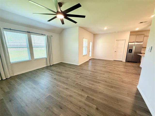 Building Photo - 649 Sunglow Wy