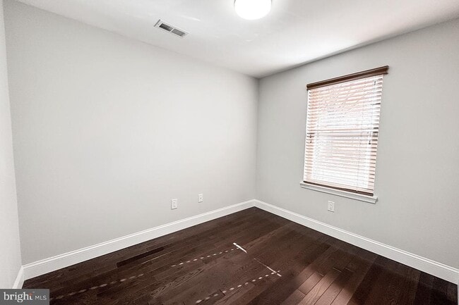 Building Photo - 2809 Bolling Rd