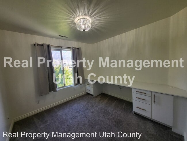 Building Photo - 3 br, 2 bath House - 518 S 2150 W Apt. 304