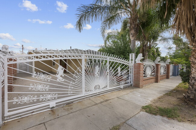 Building Photo - 18621 Bryant St