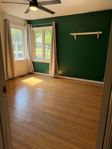Building Photo - 3220 Avondale Ave