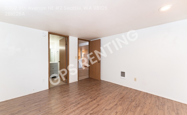 Building Photo - 5302 9th Ave NE
