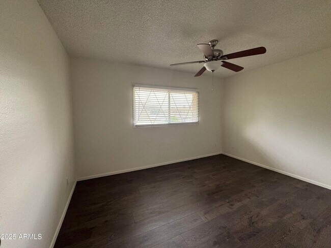 Building Photo - 6729 N 44th Ave