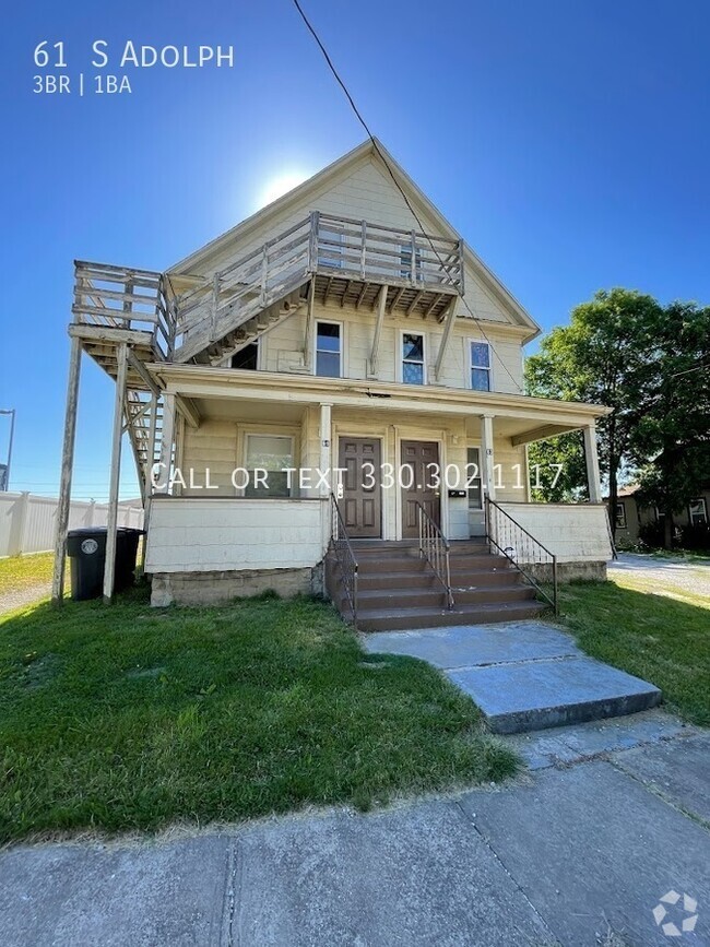 Building Photo - Three bedroom one bathroom duplex for rent