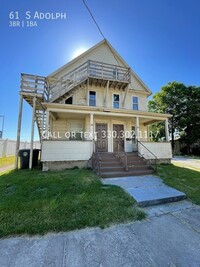 Building Photo - Three bedroom one bathroom duplex for rent