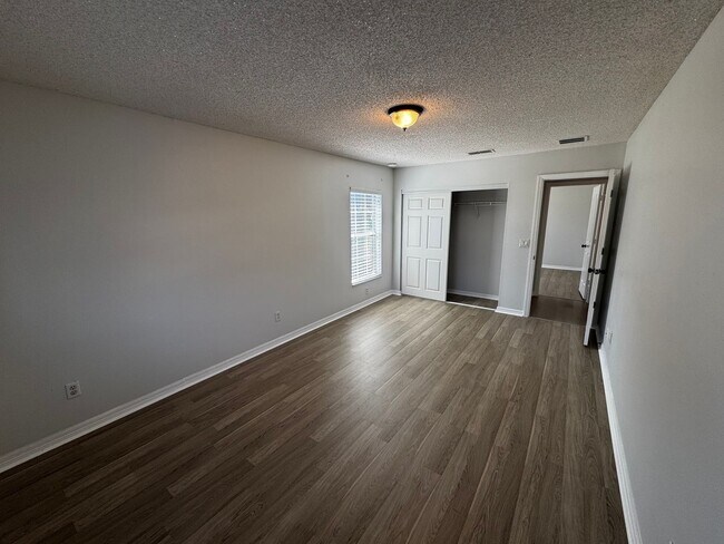 Building Photo - ? Move-In Ready 3/2/2 Near Ocala – Nearly 2,000 Sq Ft & Beautifully Updated! ?