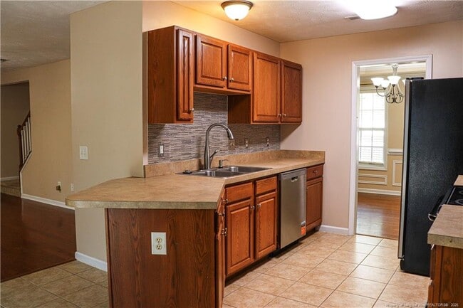 Building Photo - 44 Cutter Cir