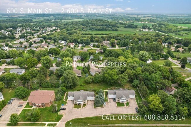 Building Photo - 600 S Main St