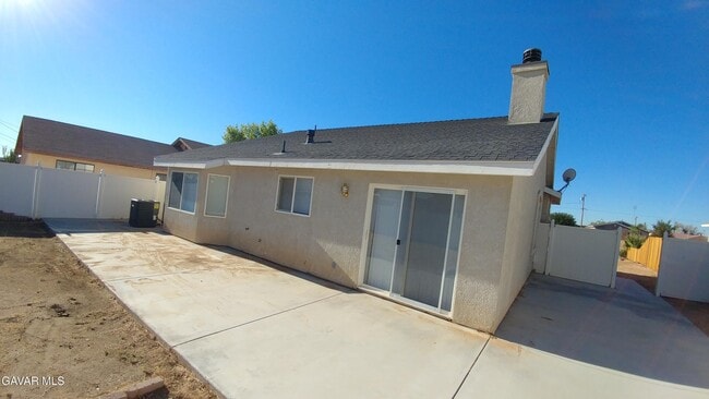 Building Photo - 9137 Evelyn Ave