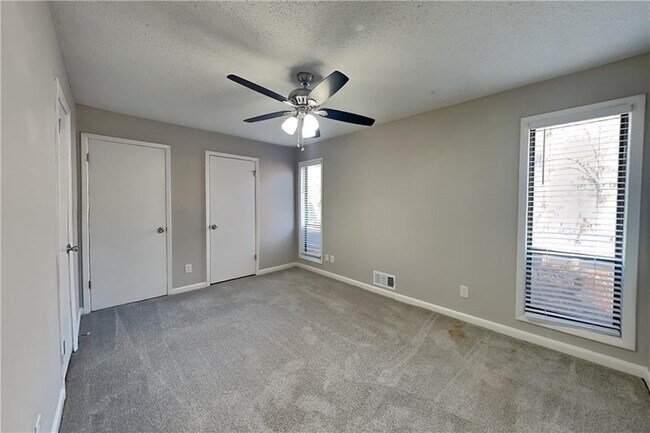 Building Photo - 3296 Timber Bluff Dr NE