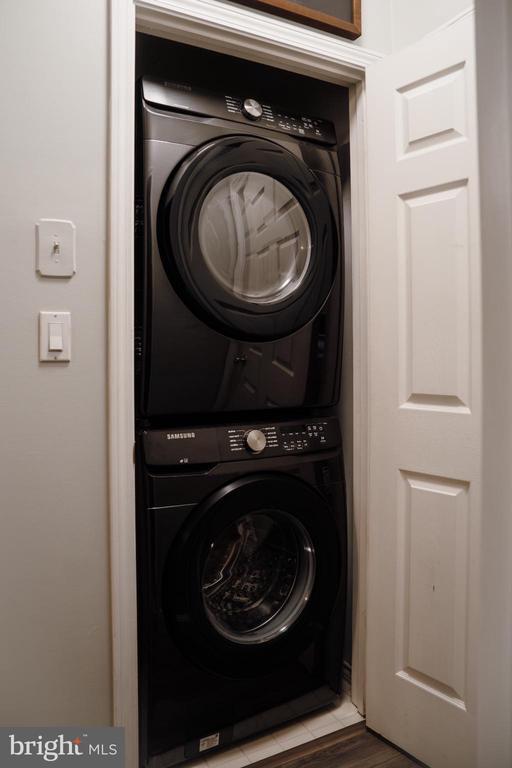 Building Photo - 4408 Helmsford Ln