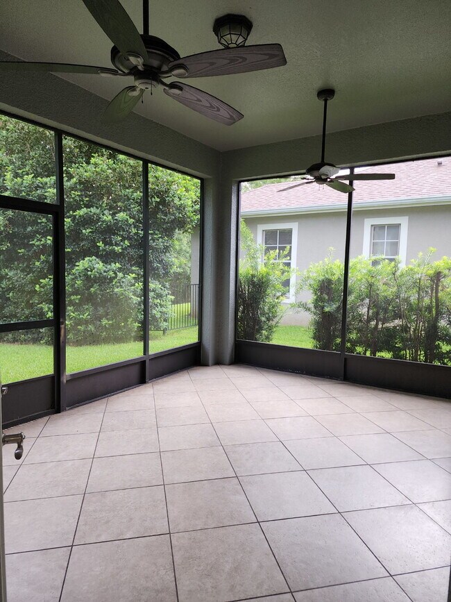 Building Photo - 8505 Lagerfeld Dr