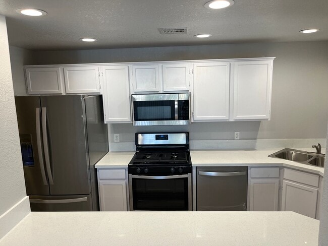 Building Photo - 7400 W Flamingo Rd