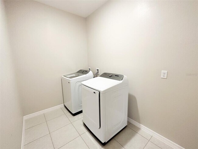 Building Photo - 506 Pawnee Ct