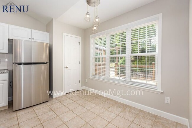Building Photo - AVAILABLE NOW!! MOVE-IN SPECIAL!: 50% OFF ...