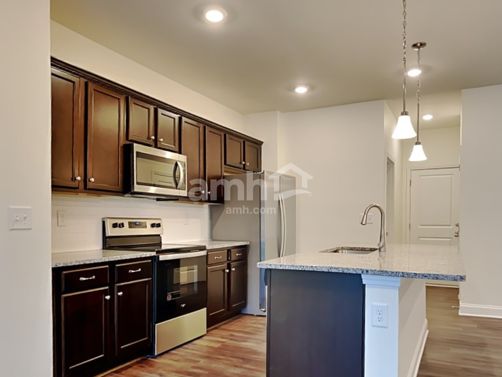 Building Photo - 861 Headland Wy