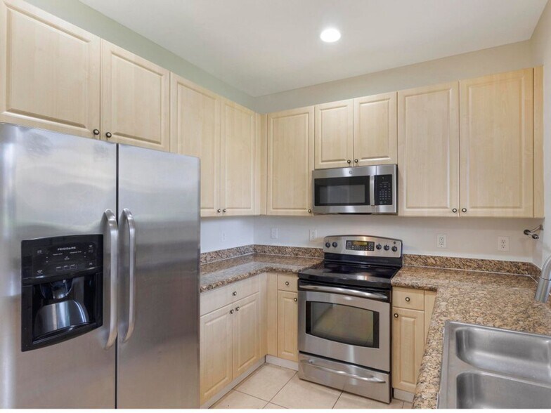 Building Photo - 4282 Berkshire Wharf Dr