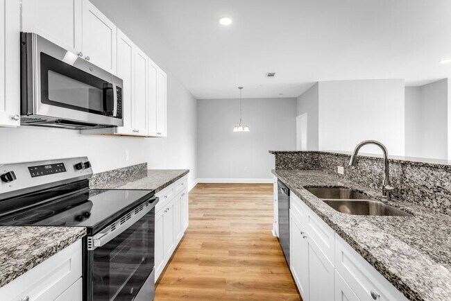 Building Photo - Brand New 3 bed unfurnished!