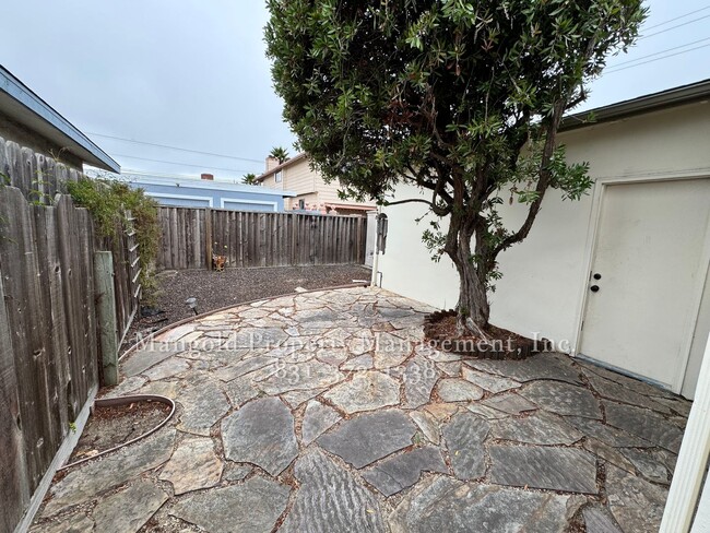 Building Photo - **$500 Move In Special*** Beautiful Home L...