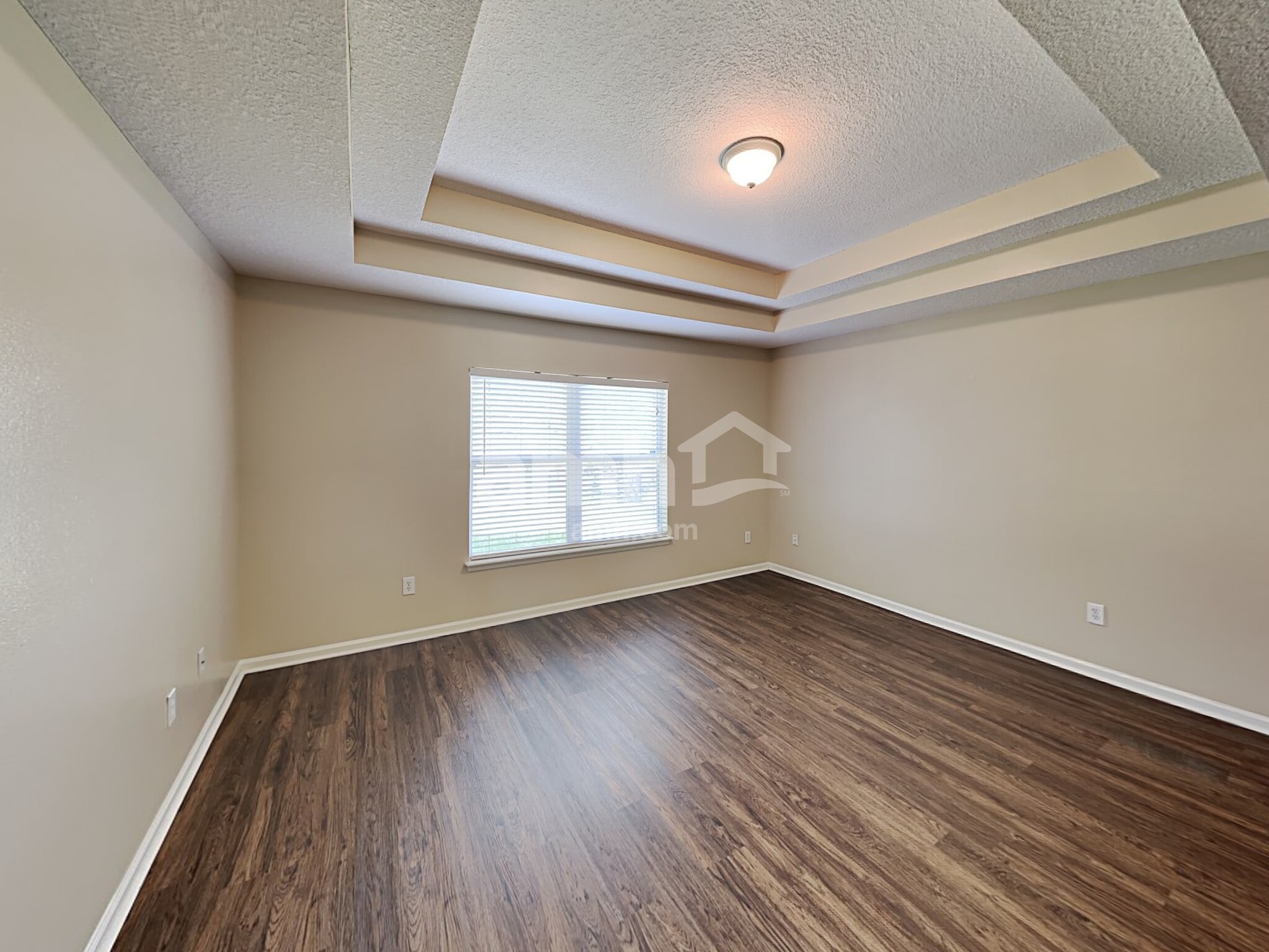 Building Photo - 612 Birchbark Trl