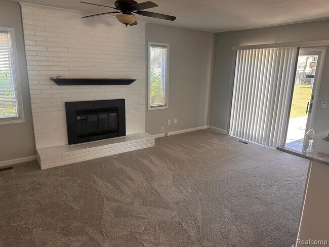 Building Photo - 30569 Westmore Dr