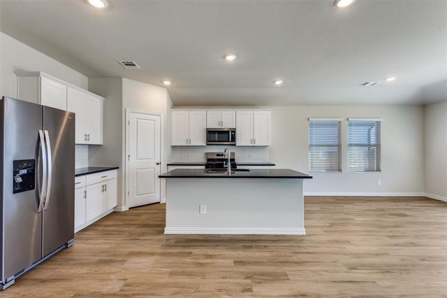 Building Photo - 513 Tidal Dr