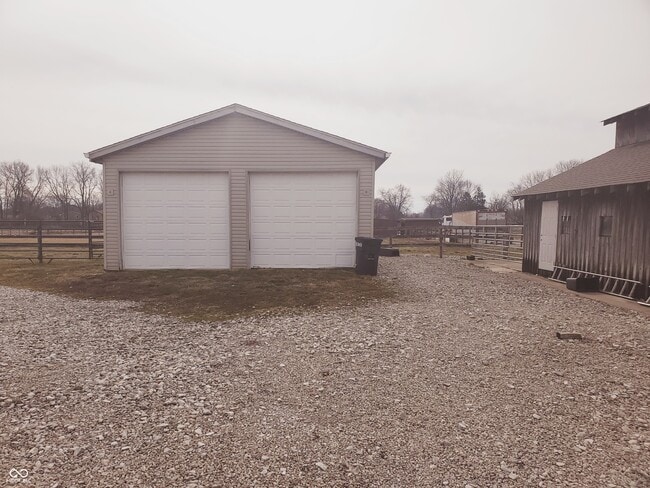 Building Photo - 5025 W Edwards Ave