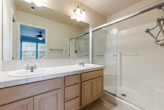 Building Photo - 11645 SW Longspur Terrace