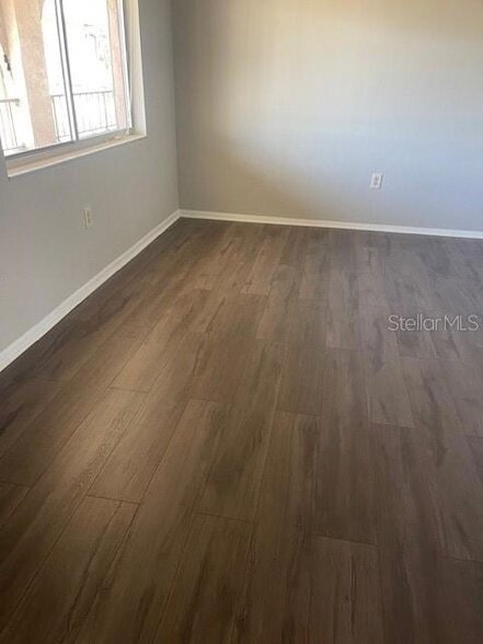 Building Photo - 115 Oyster Bay Cir