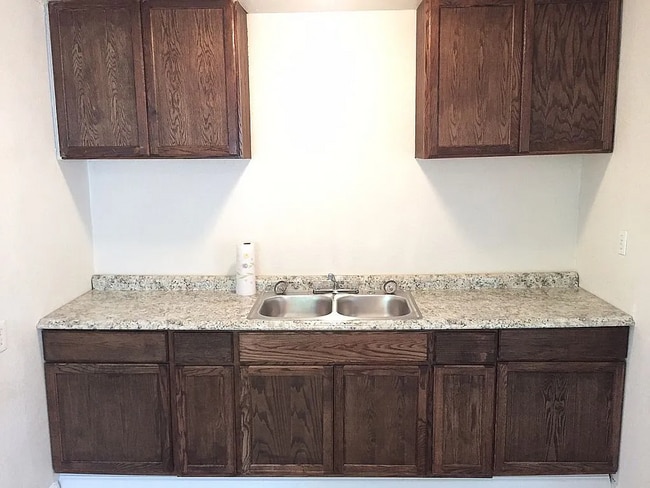 Building Photo - Charming 3 Bed, 1 Bath Home in Tulsa, OK S...