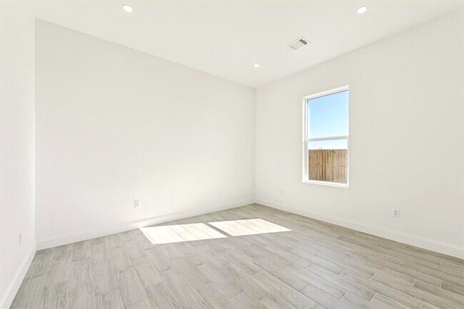 Building Photo - 223 Rd 5714