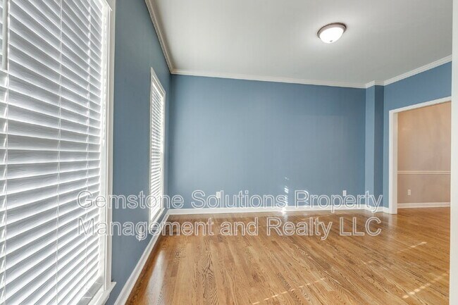 Building Photo - 1035 Watauga Ct