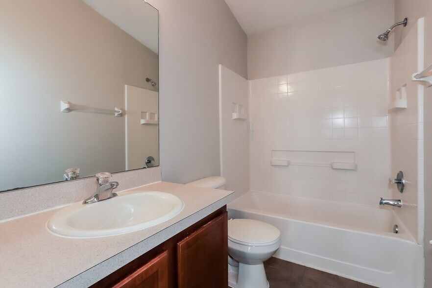 Building Photo - 12608 Evington Point Dr