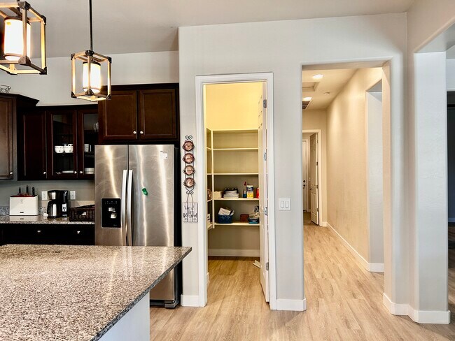 Building Photo - 11133 E Tumbleweed Ave