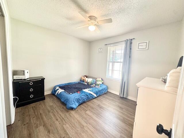 Building Photo - 422 Shoal Lake Dr