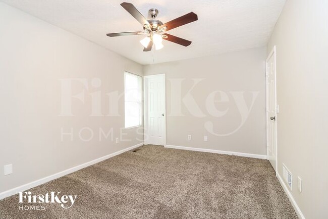 Building Photo - 1074 Bridle Creek Dr