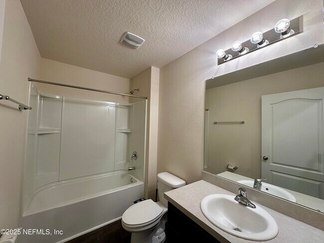 Building Photo - 3330 Lawton Pl