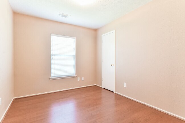 Building Photo - 20515 Fairworth Pl Ln