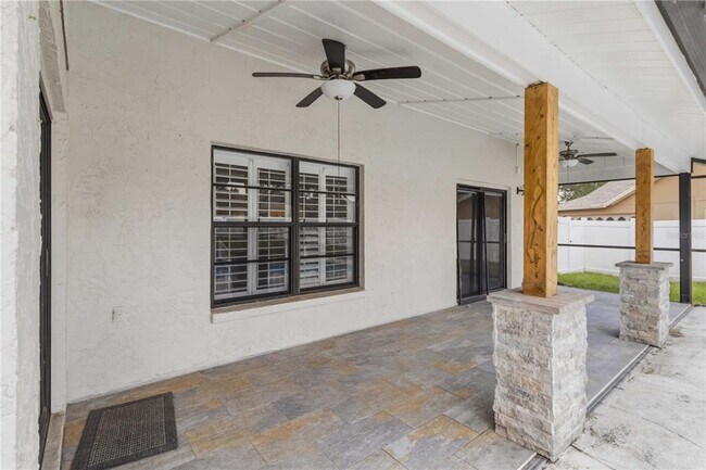 Building Photo - 2110 Laindale Pl