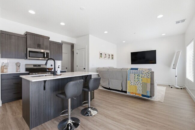 Building Photo - Brand-New Luxury Living in South Desert — 4BR End Unit + 2-Car Garage