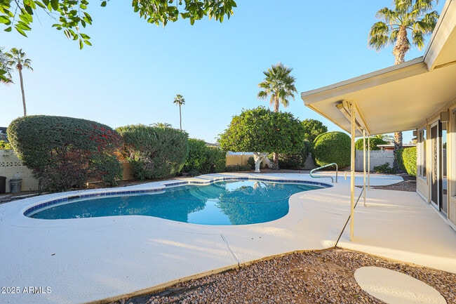 Building Photo - 10832 W Saratoga Cir