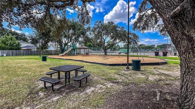 Building Photo - 7403 Breccia Dr