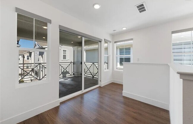 Building Photo - $5,595 | Stunning 5BR/4.5BA Model-Like Home in Newark's Bridgeway Community!