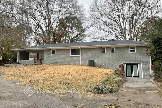 Building Photo - 944 Betty Dr