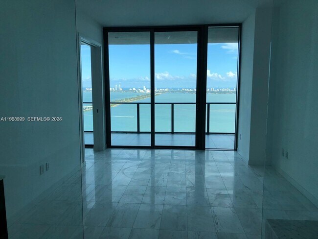 Building Photo - 480 NE 31st St