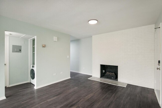 Building Photo - 1202 Pierce St