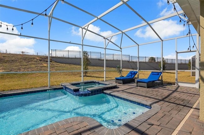 Building Photo - 9084 Sommerset Hills Dr