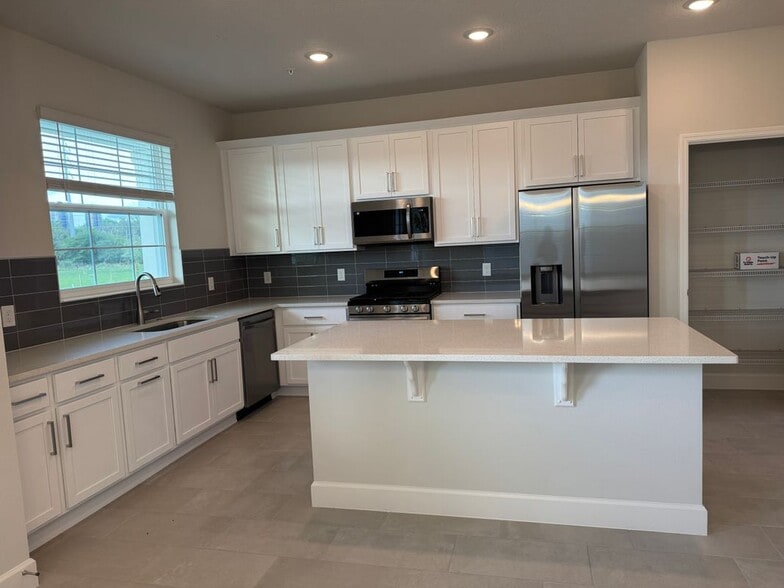 Building Photo - 510 Belmond Dr