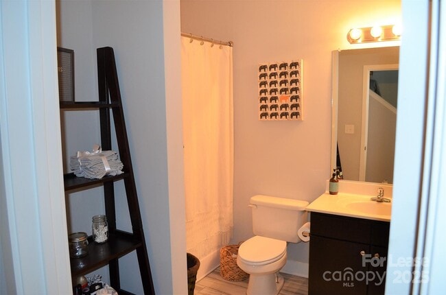 Building Photo - 841 Seigle Point Dr