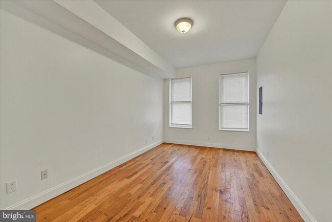 Building Photo - 221 E Lafayette Ave